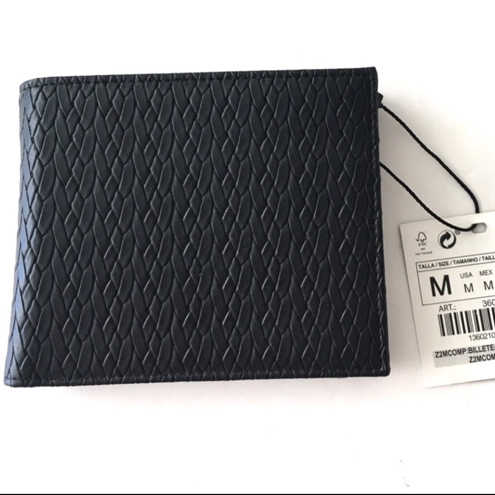 NWT Zara Men Leather Wallet. Brand new with Tag